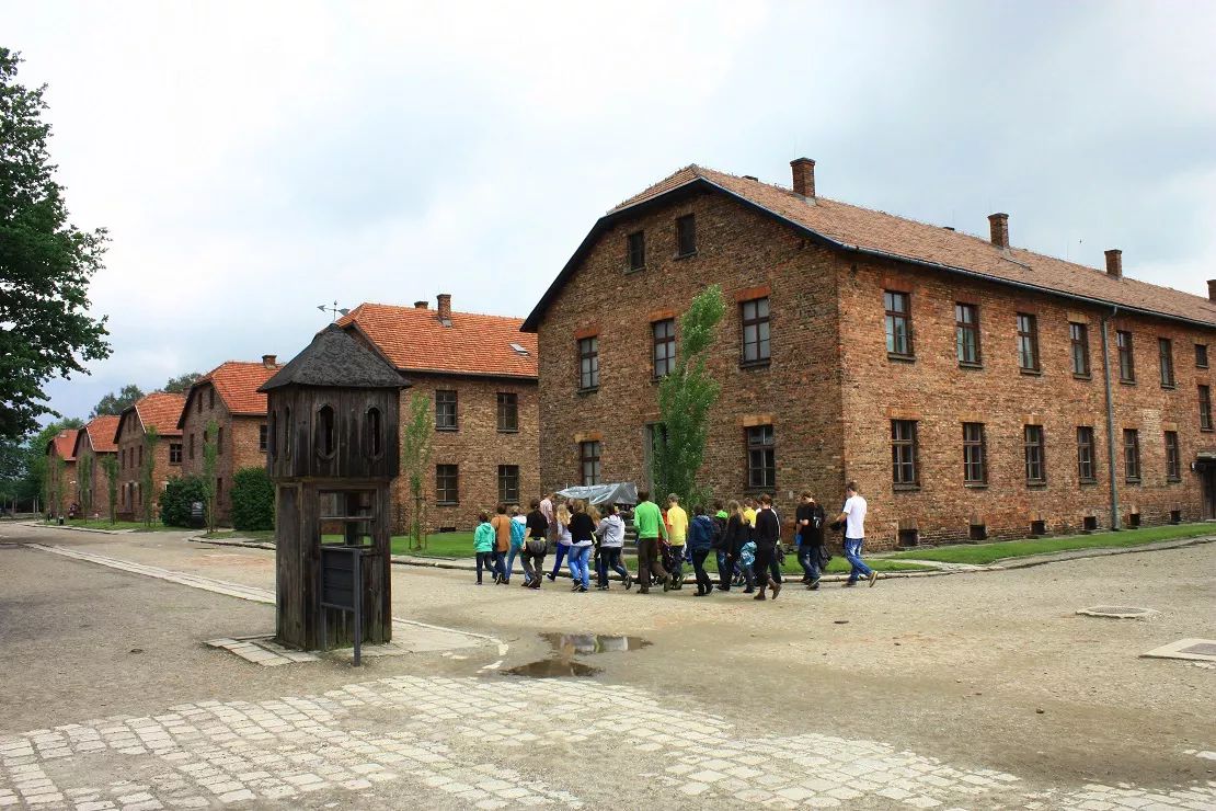 tour-to-auschwitz-from-katowice